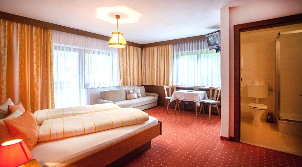 Haus Weidmannsheil Apartment Längenfeld Екстериор снимка